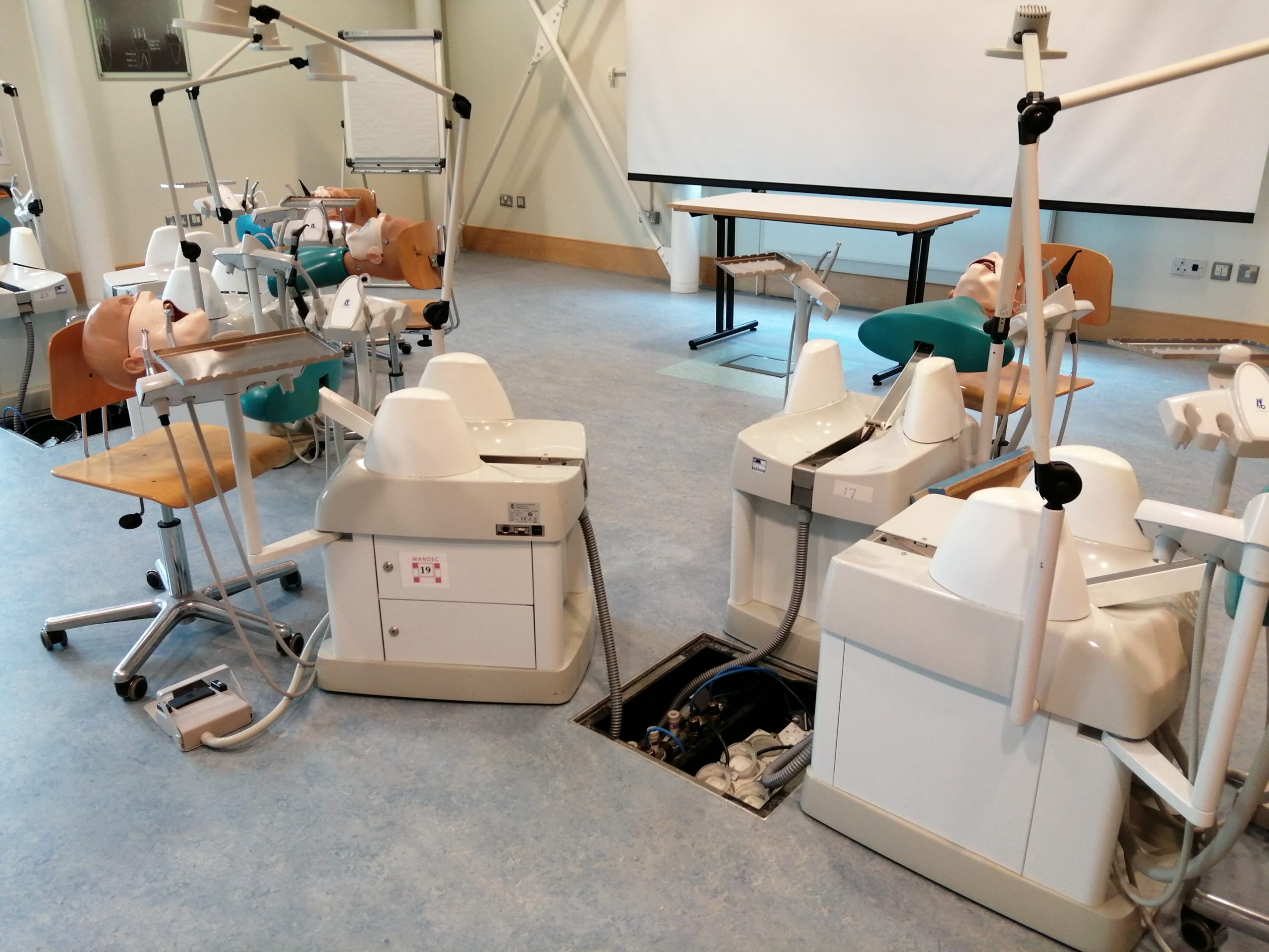 courses at Mandec Manchester Dental Education Centre